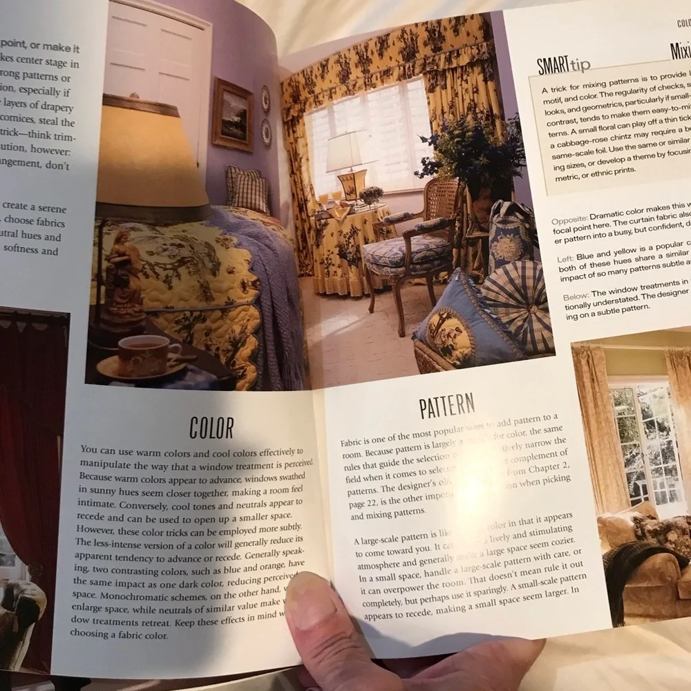 ☀️ Set of 2/Window Decor Books